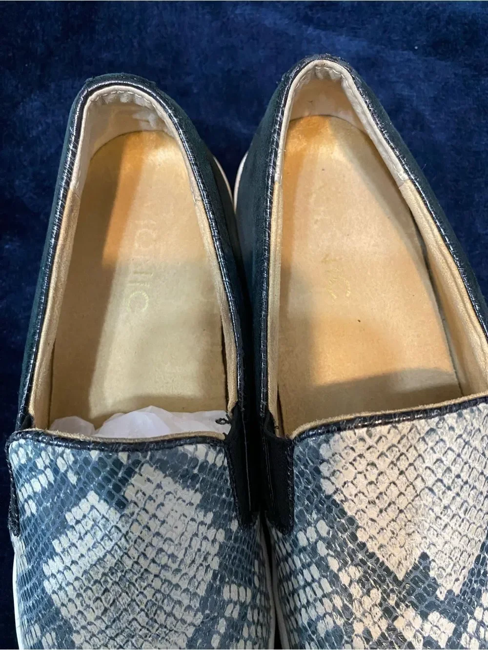 Vionic Splendid MIDI Snake Slip-On Sneakers Women’s Size 6